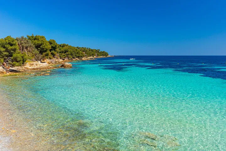 Escape to Île Sainte-Marguerite: Ferry from Nice for Island Adventure!