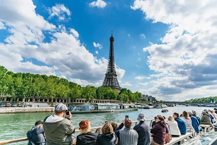 Paris Seine Cruise & Montparnasse: See Top Sights!
