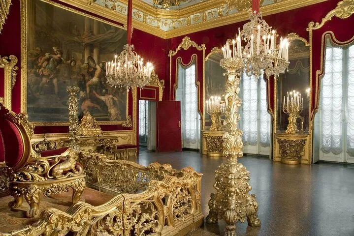Discover Genoa's Royal Heritage: An Exclusive Palace & Walking Tour