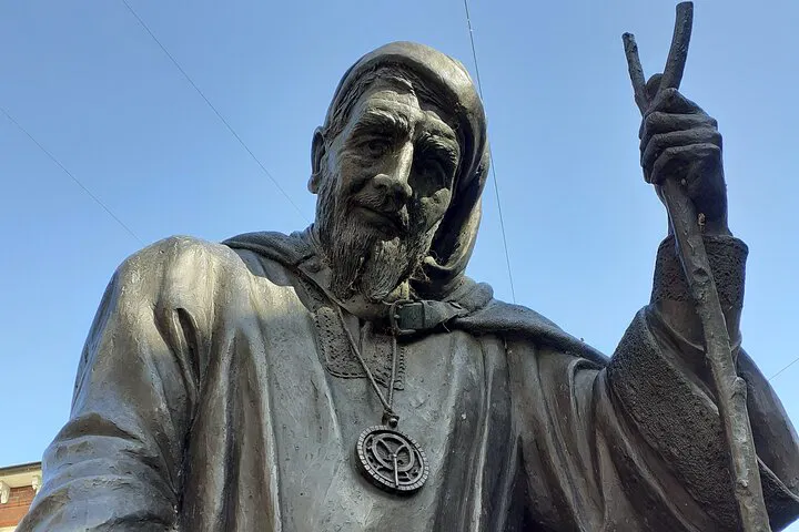 Uncover Canterbury's Secrets: A Whirlwind 60-Minute Walking Adventure!
