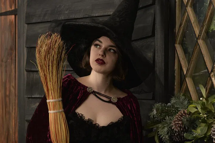 Bewitching Photo Adventure: Salem Witch Costume Shoot!
