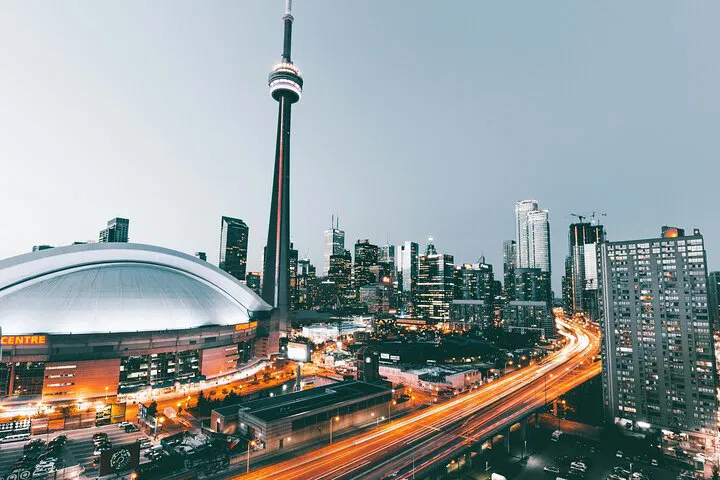 Stress-Free Toronto to Niagara-on-the-Lake Private Transfer