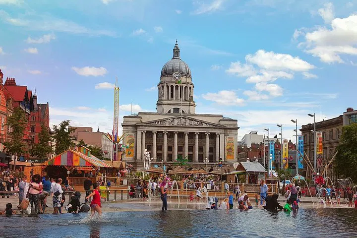 Nottingham: Private Walking Tour with Expert Guide