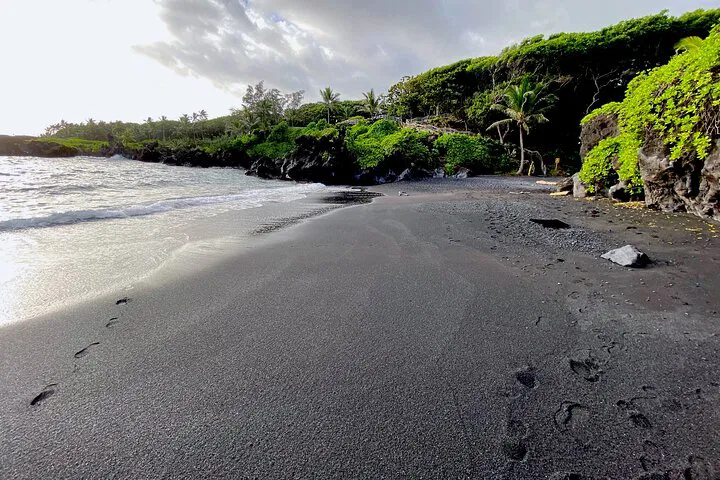 Maui's Road to Hana: A Cultural Rainforest Adventure