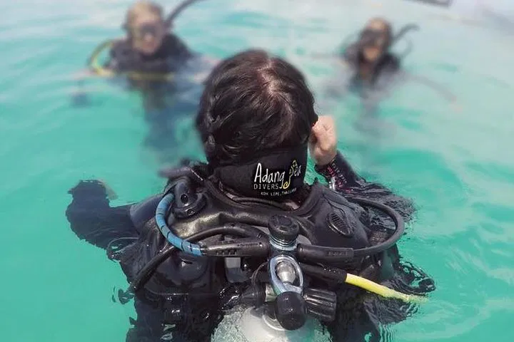 Unlock the Underwater World: PADI Open Water Diver Course in Koh Lipe