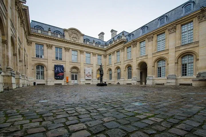 Unveiling Jewish Heritage: A Private Marais District Journey