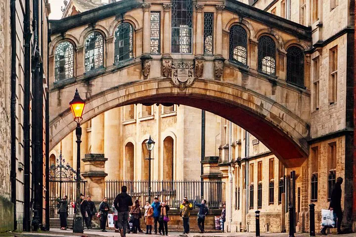 Oxford Adventure: Uncover Hidden Gems with a Fun Self-Guided Tour!