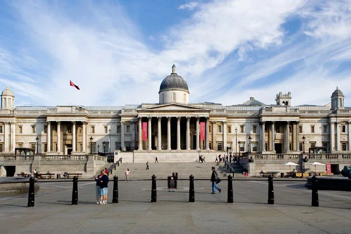Uncover Artistry: National Gallery's Masterpiece Tour with Expert Guides