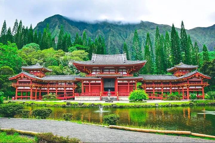 Oahu Circle Island Tour: See Top Spots in Half a Day!