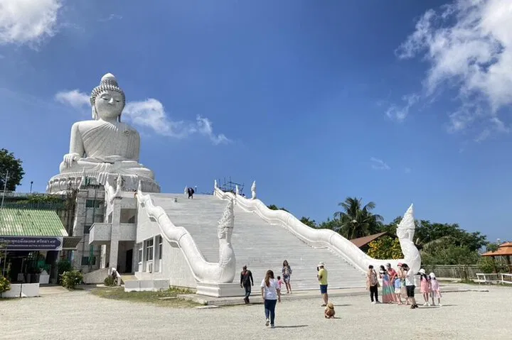 Phuket City Tour: Big Buddha, Temples & Views (Private)