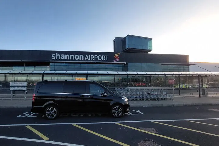 Luxury Private Transfer: Shannon Airport to Shandon Hotel, Donegal