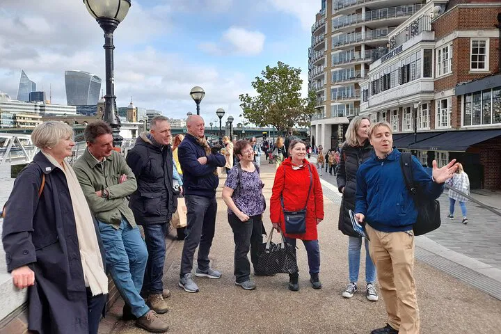 Unveiling London's Theatrical Gems: A West End & South Bank Walking Adventure