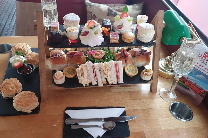 Glasgow Afternoon Tea Bus Tour: Scones & City Views!