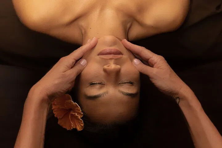 Escape to Paradise: Tropical Glow Massage & Facial Combo in Oahu & Belize