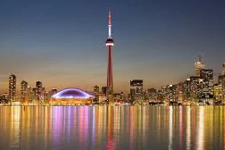 Eastern Canada Adventure: 5-Day Toronto Tour Through History & Charm