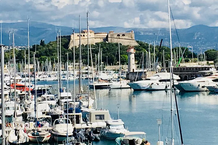 Discover Antibes & Saint Paul de Vence: A Personalized Riviera Tour from Nice