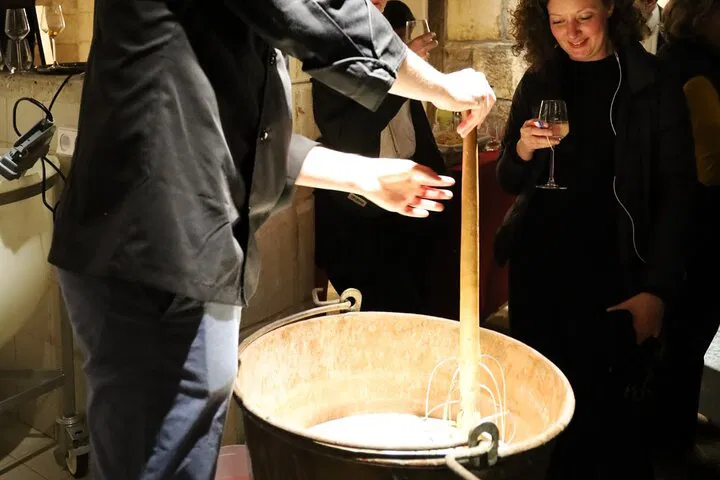 Unveiling Parisian Cheese Heritage: Museum Ticket with Expert Tasting