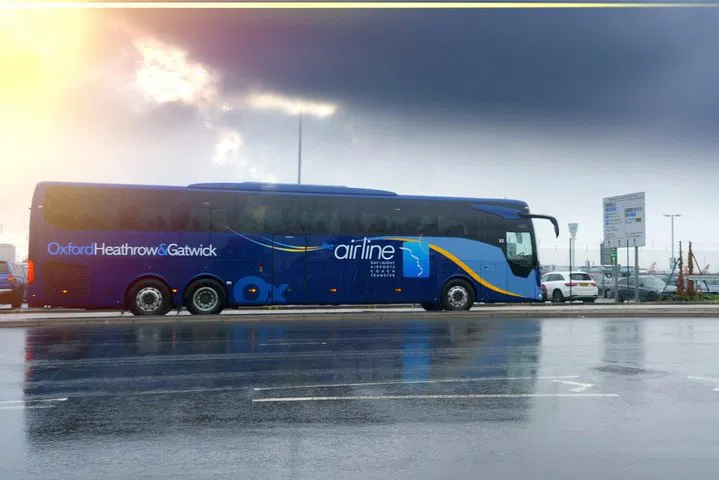 Stress-Free Airport Transfers: Gatwick to Oxford Comfort Coach