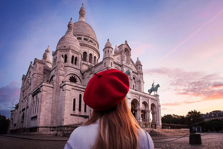 Montmartre Sunrise: Unveiling Paris's Artistic Soul Before the Crowds