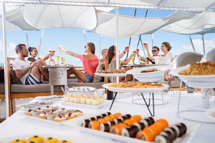 Phuket VIP HYPE Tour: Luxury Catamaran Day Trip!