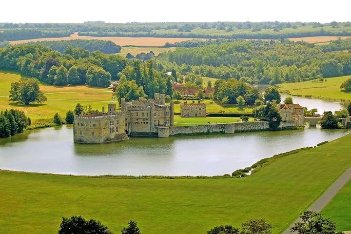 Unveiling Kent's Charms: A Luxurious Private Tour Experience
