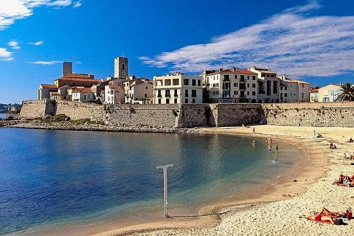 Cannes & Antibes Unveiled: A Luxurious Coastal Escape from Nice