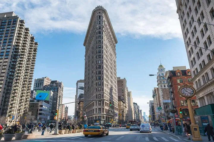 NYC's Iconic Landmarks: A Comprehensive Manhattan Exploration