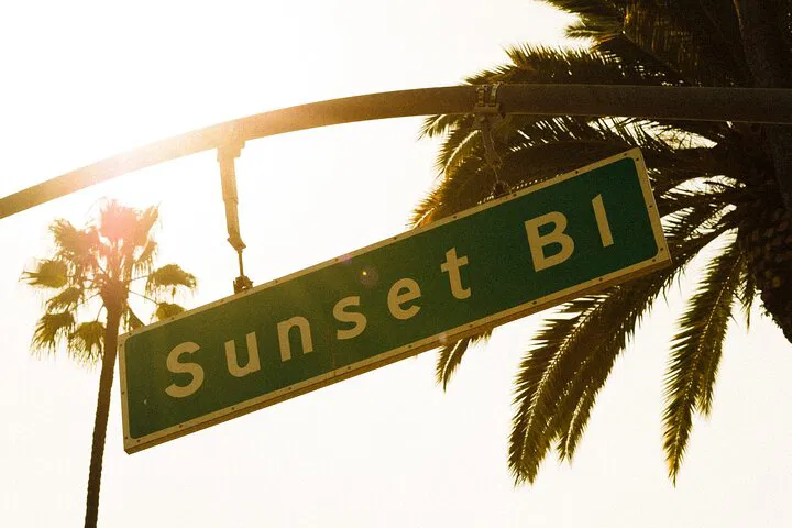 Sunset Strip Secrets: Uncover True Crime & Ghostly Tales on Sunset Boulevard