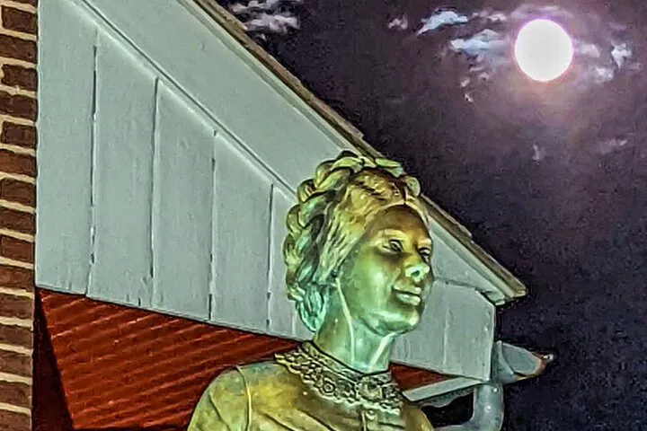 Gettysburg Ghost Tour: Jennie Wade's Haunted Tales