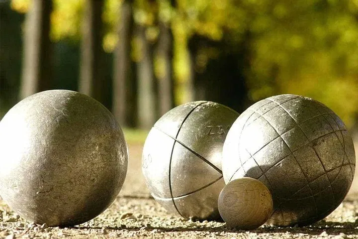 Paris Pétanque: Play Like a Local with Wine!