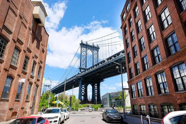 Brooklyn's Best: French-Guided Bridge & Neighborhood Tour!