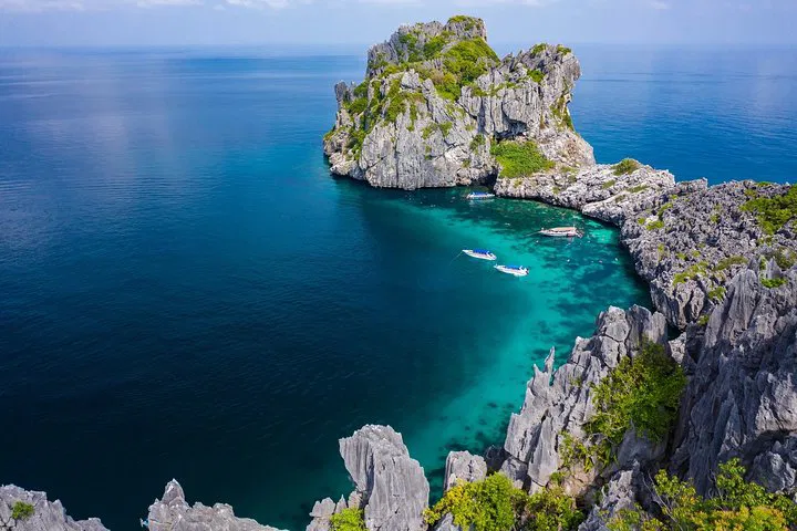Angthong Islands Adventure: Small-Group Speedboat Tour from Koh Samui