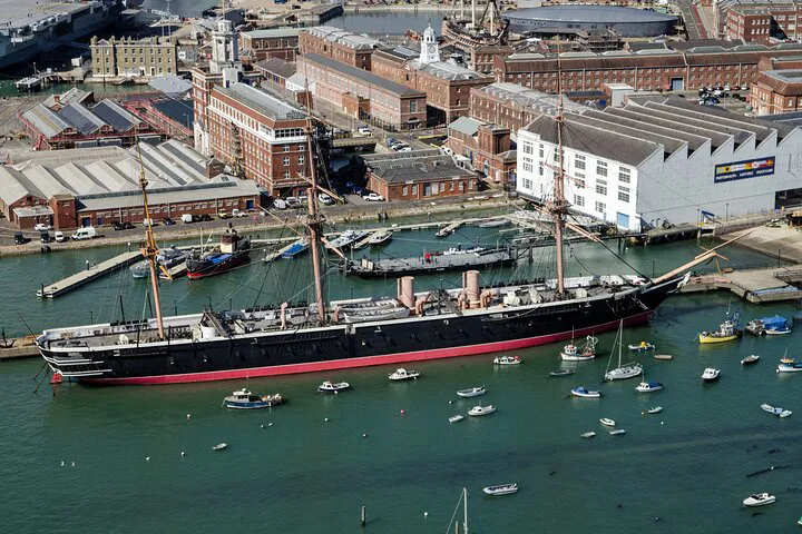 Effortless Portsmouth Cruise: Private Heathrow Transfers