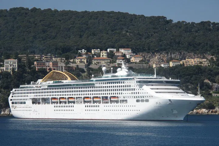 Discover the French Riviera: A Personalized Half-Day Excursion