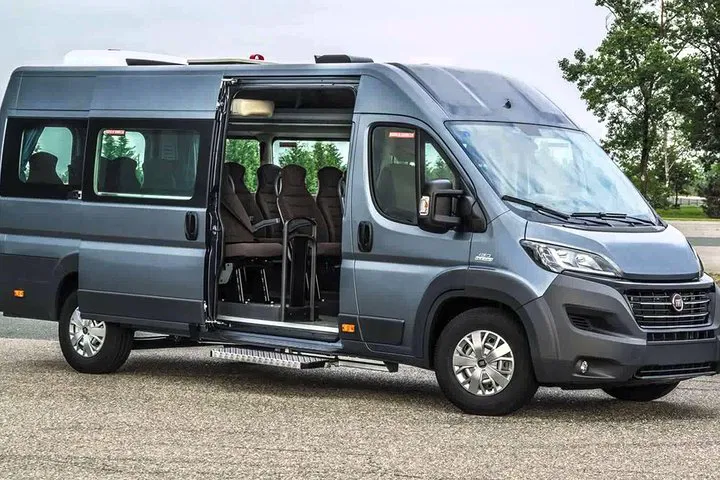 Monaco Shore Excursion: Private Maxi-Van Tour for Big Groups