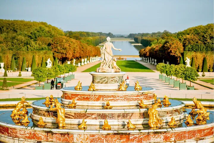 Versailles Palace: Skip the Line Ticket with Private Car