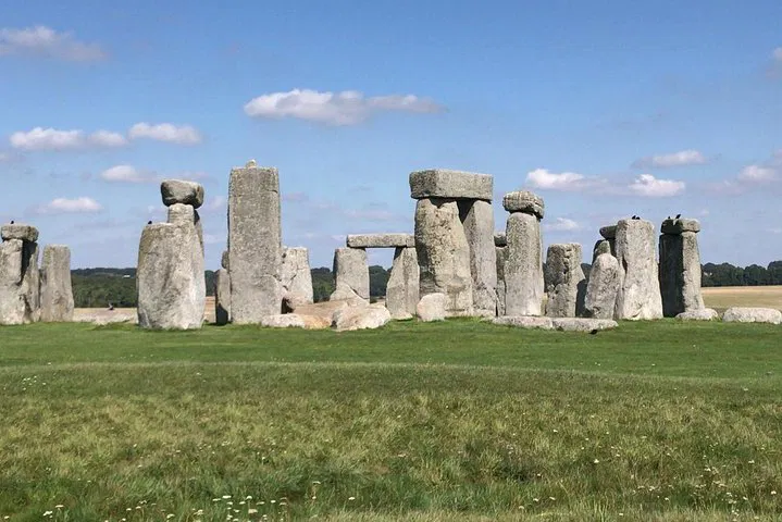 Uncover British History: Windsor, Stonehenge & Bath Private Tour
