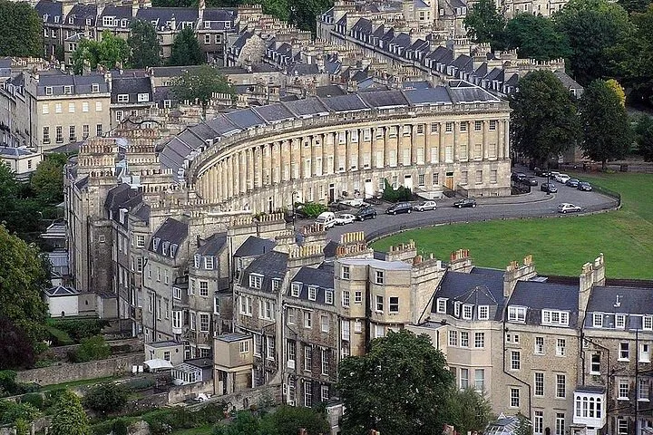 Uncover Ancient Mysteries: A Private Stonehenge & Bath Excursion from London