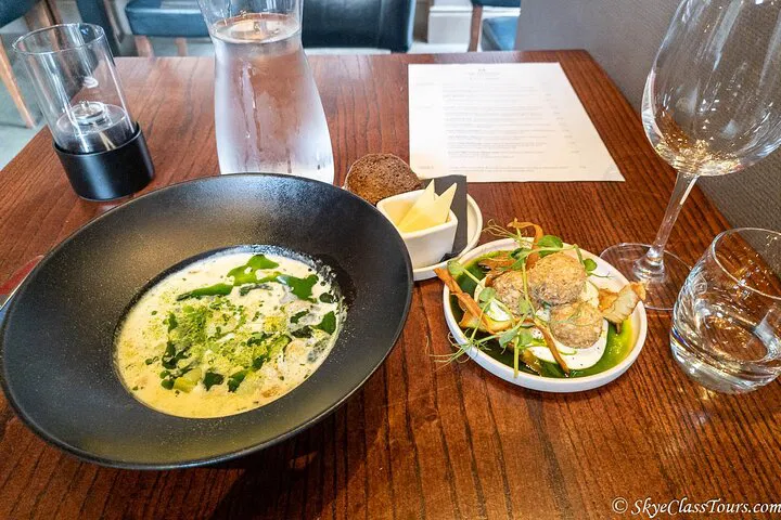 Savor Edinburgh: A Culinary Walking Tour of Scotland's Capital