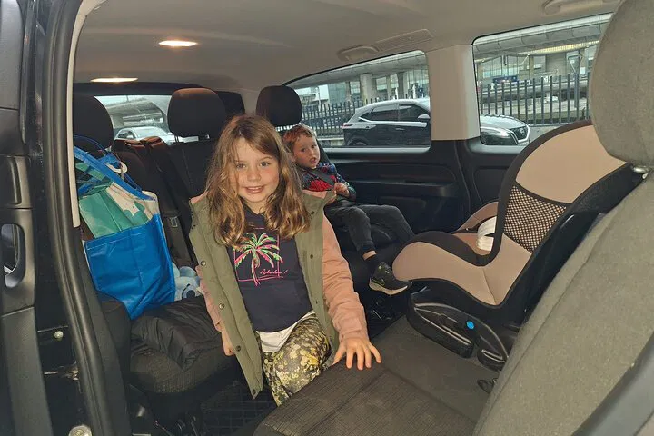 Effortless Disneyland Arrival: Private Airport Transfer