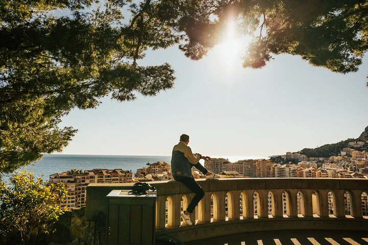 Monaco's Marvels: A Captivating Walking Tour Experience