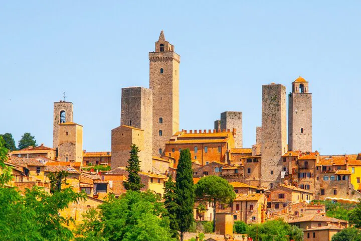 Tuscany Trio: Pisa, San Gimignano & Chianti Private Tour from Livorno