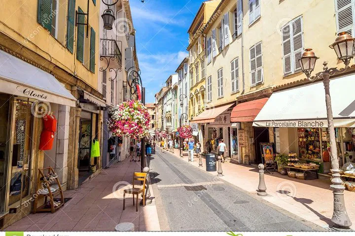 Cannes & Antibes: Coastal Glamour Day Trip from Nice