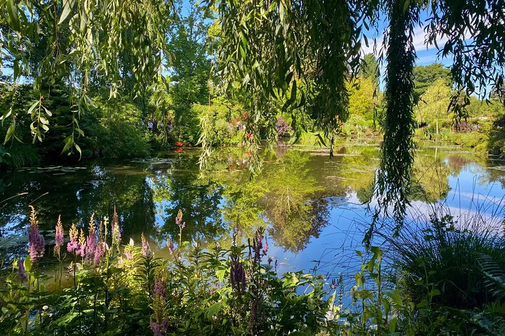 Discover Monet's Giverny: An Intimate Half-Day Escape from Paris