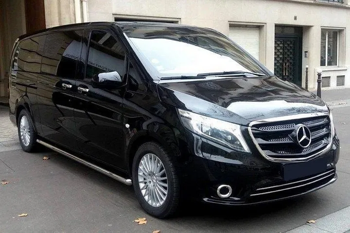 Luxury Liverpool Airport Transfer: Stress-Free Private Van Service