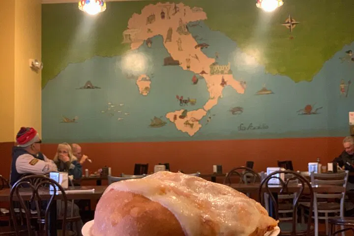 North End Delights: A Self-Guided Pizza & Cannoli Adventure in Boston
