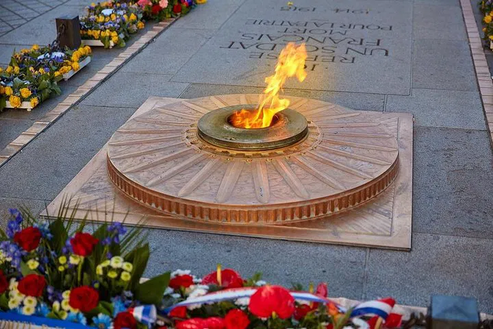 Paris Under Occupation: A WW2 Historical Walking Tour