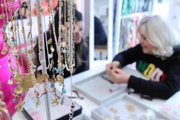 Design Your Parisian Keepsake: Personalized Jewelry Workshop
