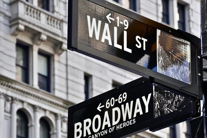 NYC Landmarks: A Luxurious & Personalized Private Tour for Your Group