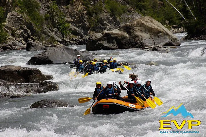 Ubaye River Rafting: Conquer White Waters in Barcelonette!